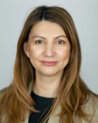 Oana Noemi Truca Photo